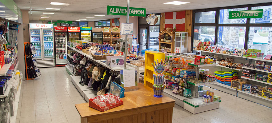 Boutique équipement auto, station service et souvenirs entre Albertville et Moûtiers